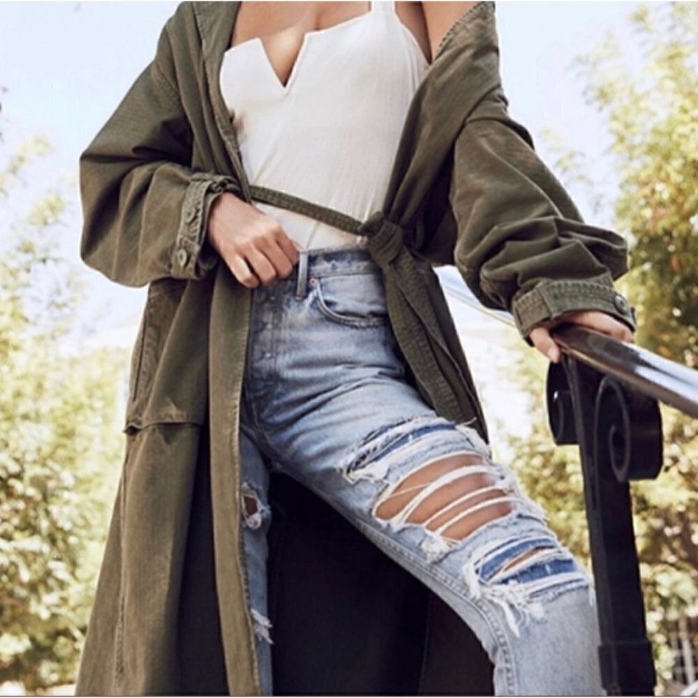 🎉HP🎉 NWT GRLFRND Revolve Karolina High-Rise E Street Distressed Skinny Jean 31